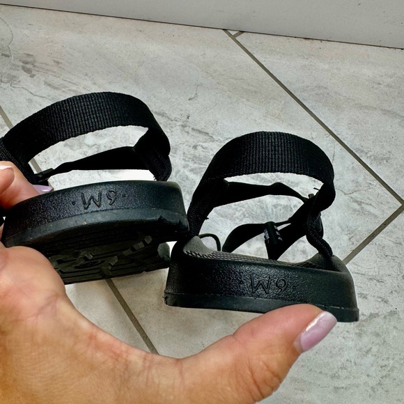 Chaco Bodhi Adjustable Strap Classic Sandal - Picture 8 of 9